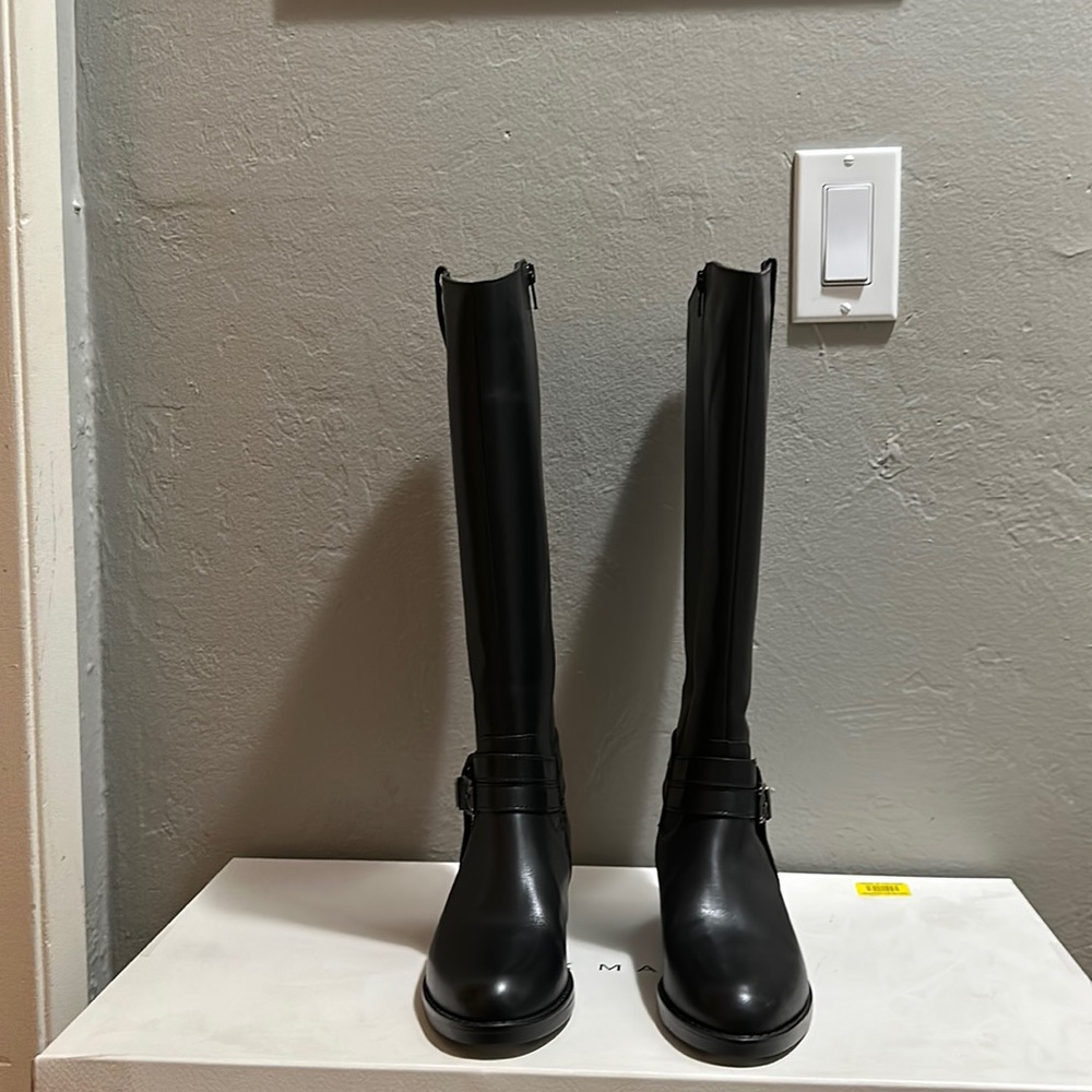 Chelsea & Violet boots